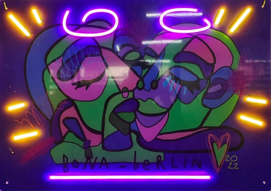 Kiss *Edición Limitada* (NeonDreams x Bona_Berlin)